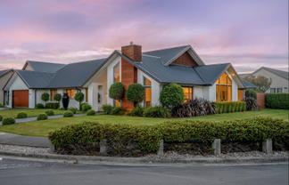 2 Waterstock Way, Parklands