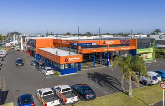 Strategic Manukau corner with future control