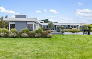 2 Aglaia Place, Cracroft