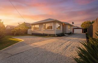 122 Springs Road, Hornby