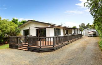 6 Cemetery Road, Waiuku