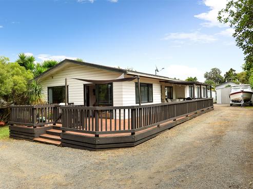 6 Cemetery Road, Waiuku