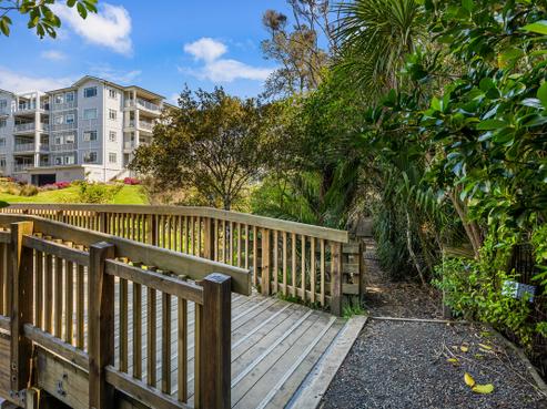 90 Eaves Bush Parade, Orewa