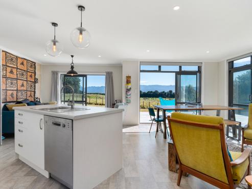 2766 Lake Ferry Road, Pirinoa