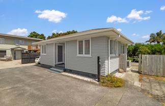 135 Clevedon Road, Papakura