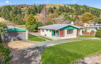 827 Wakefield-Kohatu Highway, Wakefield