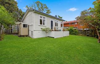 3/718 Beach Road, Browns Bay