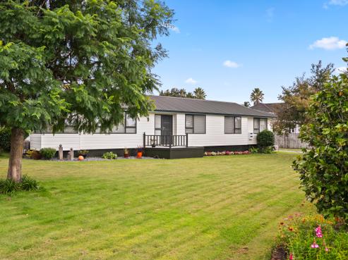 475 Nelson Road, Riverdale