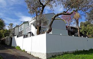 6/27 Don Croot Street, Kingsland