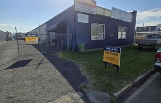 Workshop unit for lease in Awapuni