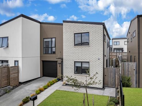 7 Renga Renga Road, Flat Bush
