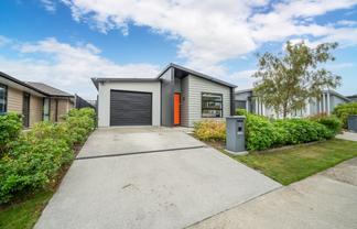 16 Buddle Road, Wallaceville