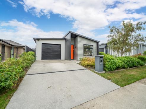 16 Buddle Road, Trentham