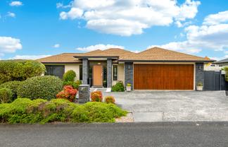 1 Bella Vista Drive, Gulf Harbour