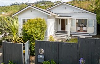 25 Omar Street, Khandallah