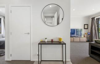 3/7 Uku Lane, Hobsonville