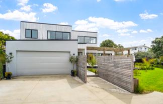 20 Sunrise Boulevard, Snells Beach