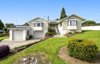 2 Lindoch Avenue, Te Puna