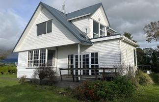 65 Albion Road, Okato