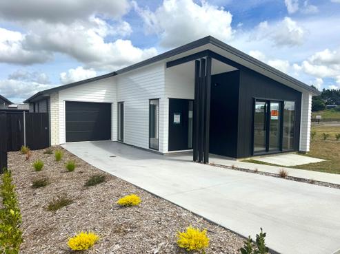 1 Arohanui Road, Karaka