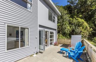 24A Kellsmere Crescent, Island Bay