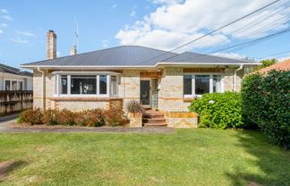 64 Galloway Street, Hamilton East