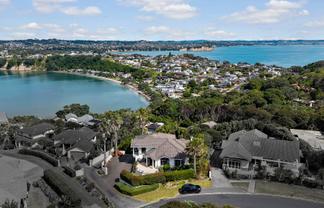 36 Beauvoir Avenue, Matakatia