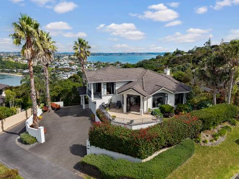 36 Beauvoir Avenue, Matakatia
