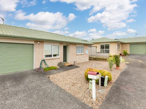 37/8 Village Place, Tuakau