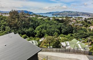 10 Carson Street, Mornington