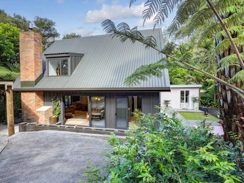 324 Huia Road, Titirangi