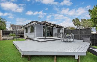 1/11 Rapaki Place, Te Atatu Peninsula