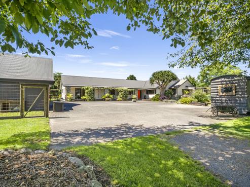 424 Tararua Road, Levin