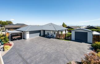 98 Daelyn Drive, Richmond