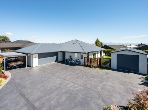 98 Daelyn Drive, Richmond