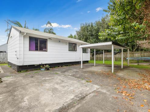 2/140A Old Wairoa Road, Papakura