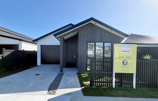 382 Te Taruna Drive, Milldale