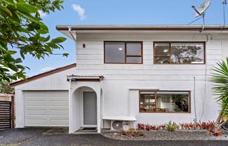 2/17 Lancelot Place, Glenfield