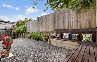 2/17 Lancelot Place, Glenfield