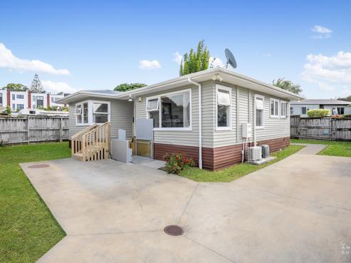51A Stottholm Road, Titirangi