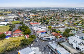 Bite size freehold in Papatoetoe town centre