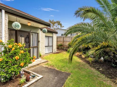 123 Great North Road, Otamatea