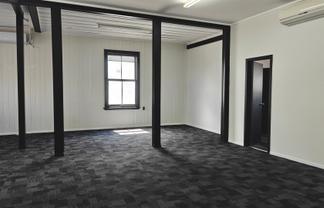 Affordable and tidy Dominion Rd office