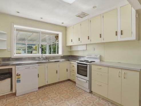 576 Brighton Road, Westwood