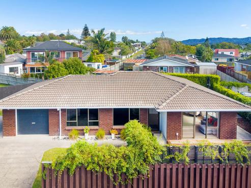 2/38 Miltonia Avenue, Te Atatu South