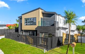 16ABCD Madison Place, Forrest Hill