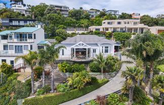 25 Seapoint Road, Bluff Hill