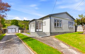 42 Hinemoa Street, Paraparaumu