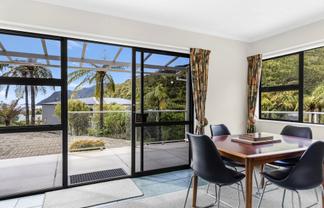 11 Field Terrace, Okiwi Bay