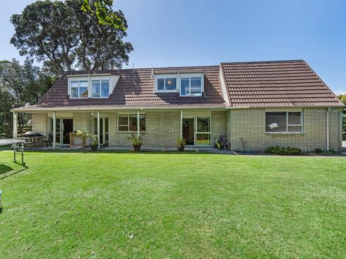 1138 South Road, Oakura